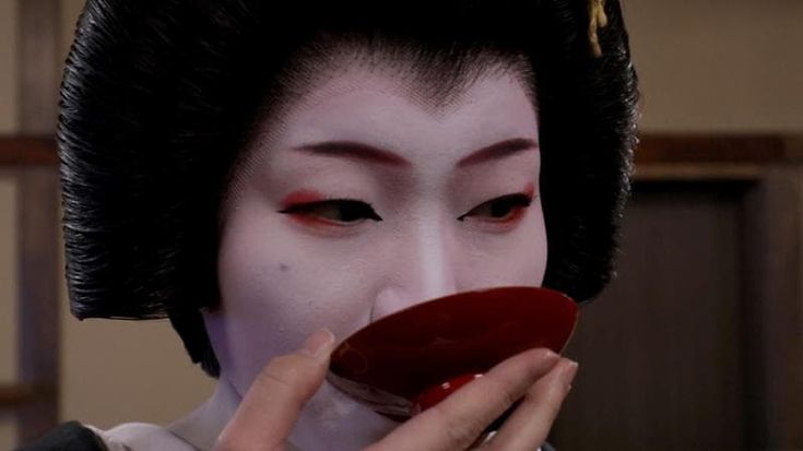 Crisi tra Cina e Giappone, la guerra di nervi ora si abbatte sul sake