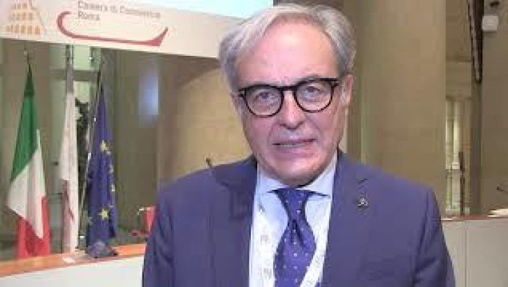 Furbetti del vaccino, gli psicologi a Draghi: "Ha deciso il governo di tutelare anche noi, il nostro lavoro non è un bene di lusso"