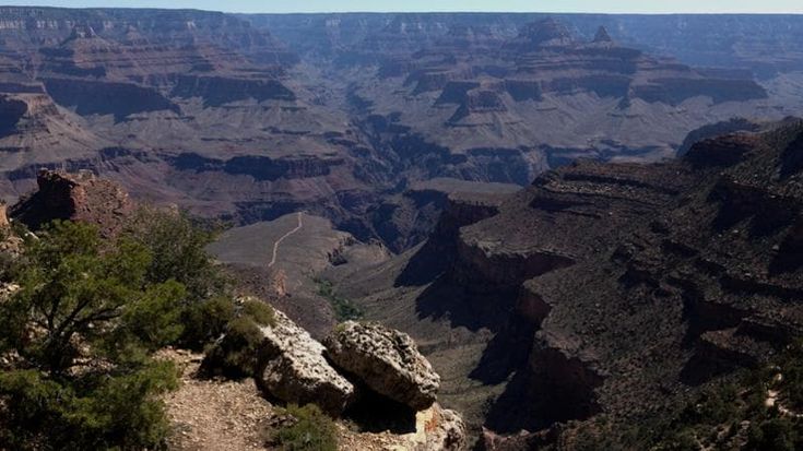 “Prima gli americani” anche nei grandi parchi Usa: i turisti stranieri pagheranno 100 dollari in più