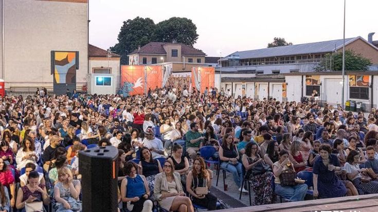 Dai live alla stand-up: che spettacolo sui palchi all’aperto nell’estate di Milano
