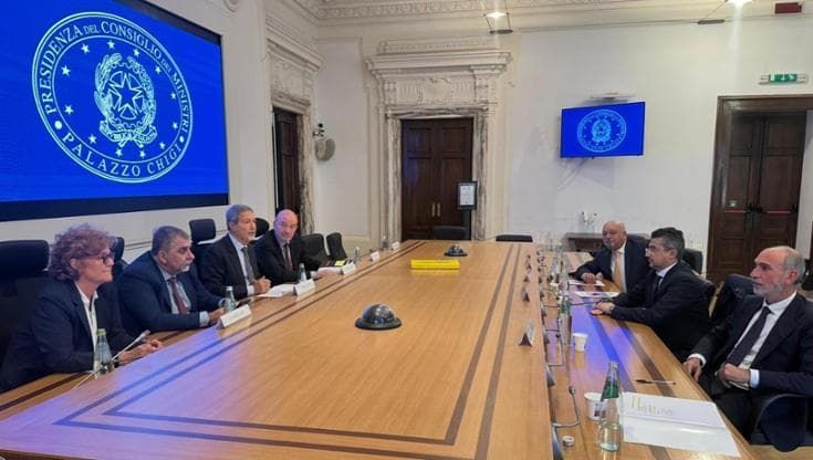 Vesuvio, ripopolare le aree interne in caso di eruzione