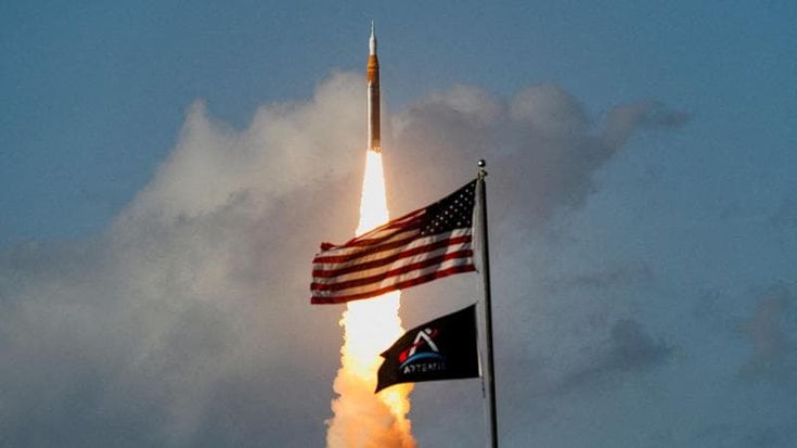 Da Armstrong ad Artemis, perché la Luna non ci emoziona più