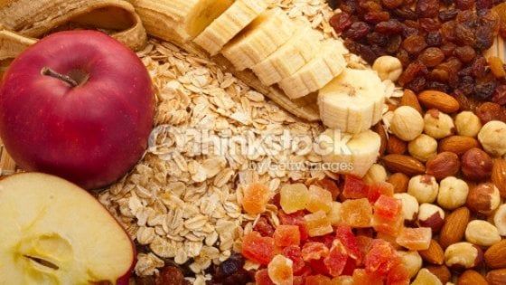 Più cereali e frutta, meno carni rosse: così si riduce il rischio di recidiva