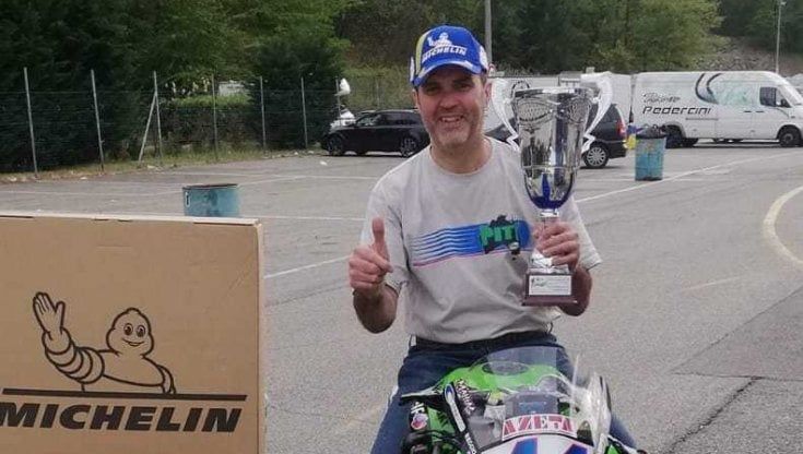 Tragedia alla gara motociclistica: cade e viene travolto il pilota di Almese, Davide Rolando