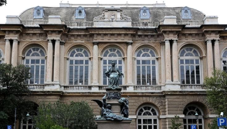 Il futuro del Galliera oltre le formule giuridiche