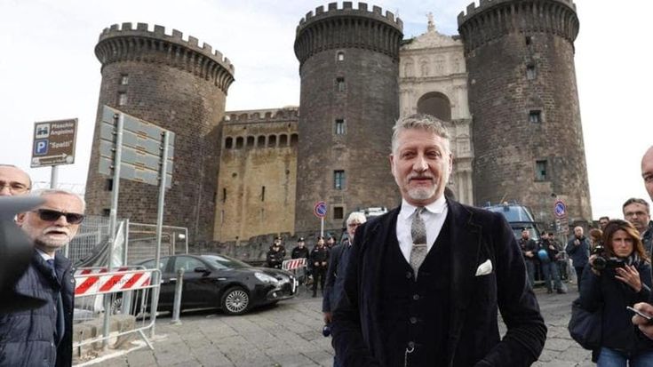 Giuli a Napoli: “I bandi per i direttori dei musei autonomi? Arriveranno tramite gli atti”