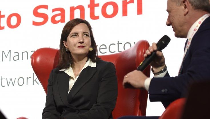 Le potenzialità e i limiti dell'intelligenza artificiale: così ci aiuta ad affrontare le grandi sfide economiche e sociali