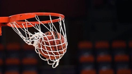 Basket, l’Eurolega ad un bivio: ripartenza in un’unica sede oppure lo stop