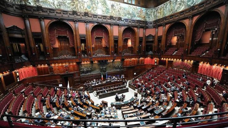 Legge elettorale, si riparte: dubbi dei costituzionalisti su firme e preferenze