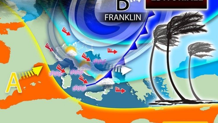 Previsioni meteo, la tempesta Franklin sfiora l'Italia: vento e maltempo investono il Sud