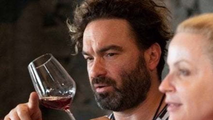 La star di 'The big bang theory' stregato dall'Etna