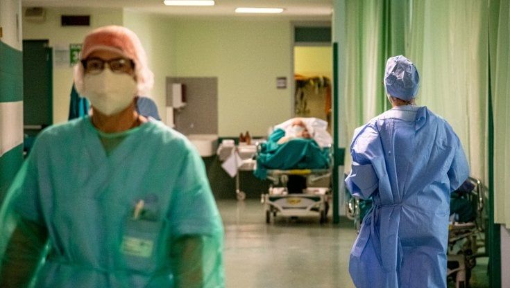 "Servono almeno 300 medici o sarà caos": l'allarme della Puglia al ministro della Salute