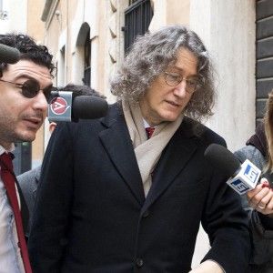 M5s, vince linea dei falchi: Casaleggio convoca Fucksia