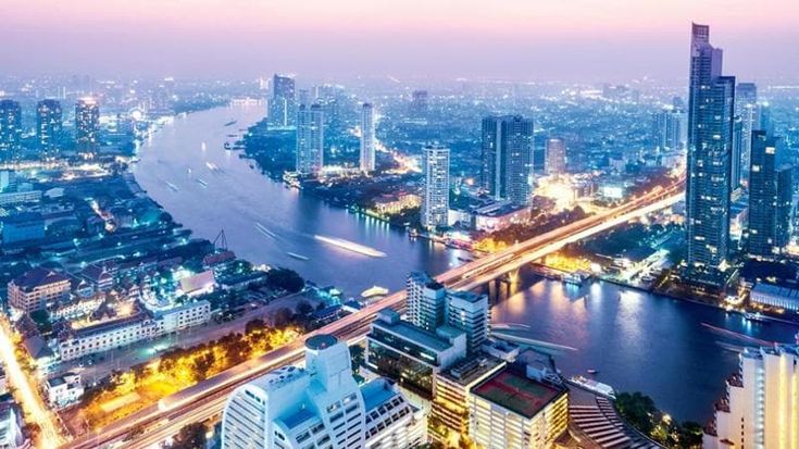 Guerra tra Thailandia e Cambogia, i rischi per chi viaggia e i consigli della Farnesina