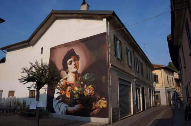 Caravaggio sui muri, sul Lago Maggiore l'ultima impresa del writer esperto di classici