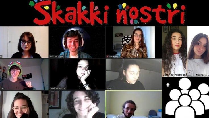 Studenti in Dad alle superiori, a Bari podcast, cinema e giornalini per resistere: "Così siamo rimasti uniti"