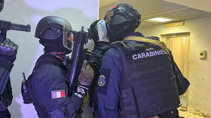 Droga e prostituzione, arrestati capi clan Magliana: “Volevano fare la guerra agli uomini dei Senese”