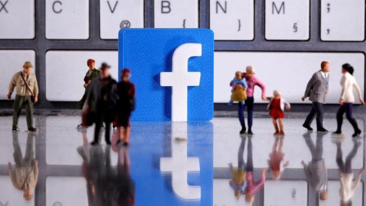 La corsa all’odio tra padre e madre. Ma non è solo colpa di Facebook
