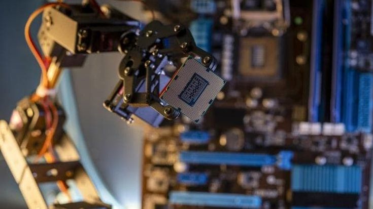 Patto Usa-Taiwan sui chip: investimenti in cambio di dazi al 15%. Ira Cina che punta sul Canada