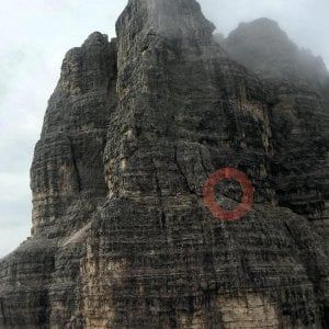 Dolomiti, rifiutano per due volte i soccorsi recuperati i due alpinisti. Rischiano di pagare un maxi-conto per il salvataggio