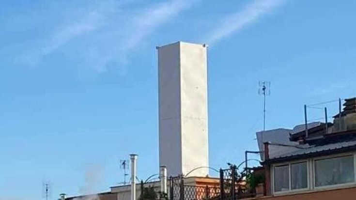 Celio, la torre bianca ha le ore contate. “Revocare i permessi”