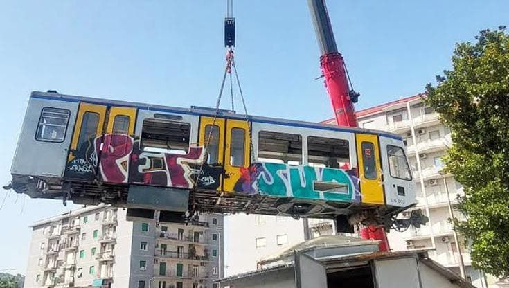 Napoli Linea 6, addio ai vecchi treni Ltr: “Nel 2027 corse ogni 10 minuti”