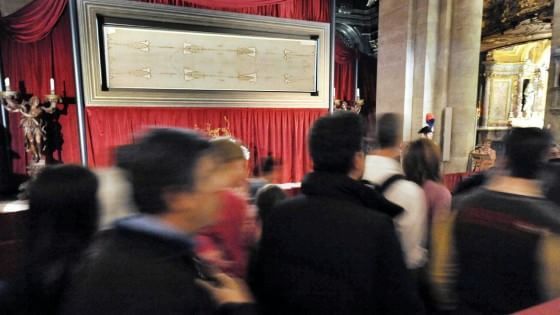 "Io, posseduta, vi spiego il mio dramma davanti alla Sindone"