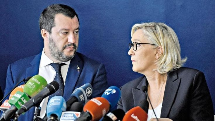 Marine Le Pen, la “madrina” che sogna l’Eliseo diventa pendolo tra le due destre