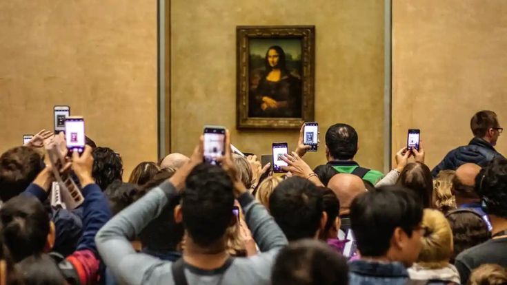 Il Louvre riapre con un buco di 40 milioni e le aree-Covid per i selfie con la Gioconda