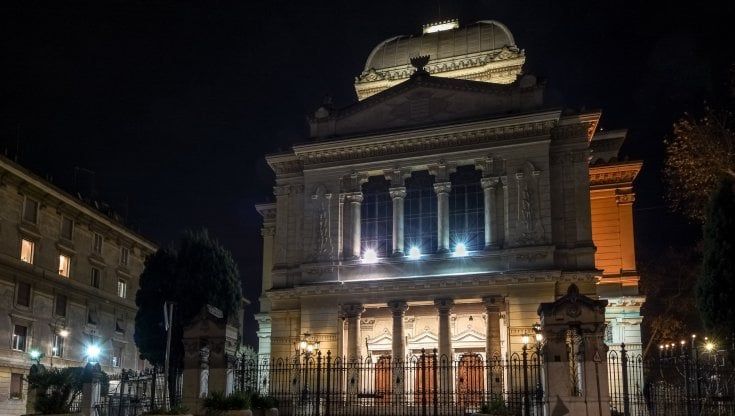 Attentato alla Sinagoga di Roma. Il testimone: "Pensavamo che fossero pietre e invece erano colpi di mitra"