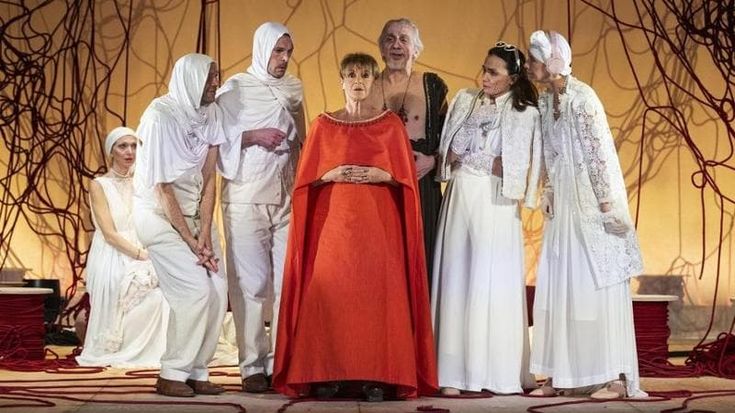 “Lisistrata” tra slogan e parodie
