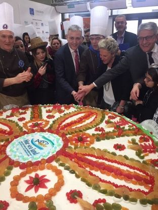 Mezza tonnellata di Sicilia a Milano, alla Bit la cassata è da Guinness dei primati