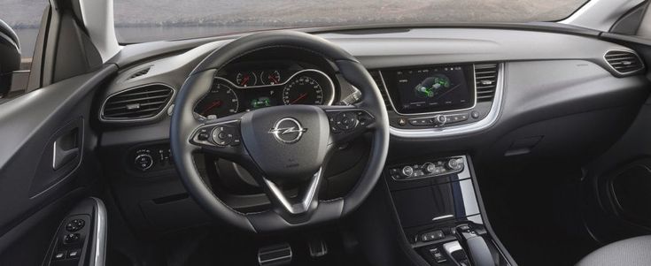  Opel Grandland X Hybrid4, i sistemi di assistenza stupiscono così