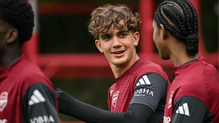L’Arsenal fa scuola, il talento di 16 anni deve fare gli esami dopo aver vinto la Premier