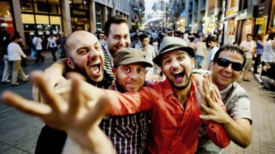 The New York gipsy all star alla Gam, l'aperitivo a Mondello. Gli appuntamenti di lunedì 29 luglio