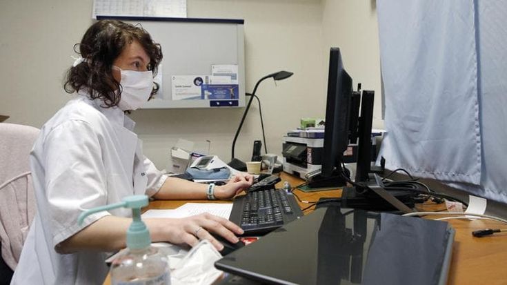 Partono le visite via internet per 87 mila pazienti cronici: i primi mille kit per monitorare i malati