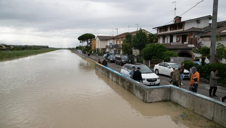 L'impresa mai tentata per salvare il Ravennate dall'acqua: "Così stiamo invertendo il corso del grande Canale emiliano-romagnolo per deviarlo nel Po"