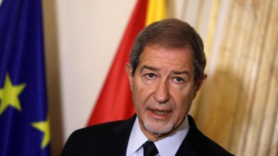Musumeci: "Autonomia aumenta il divario Nord-Sud, Conte poco attento al Mezzogiorno"