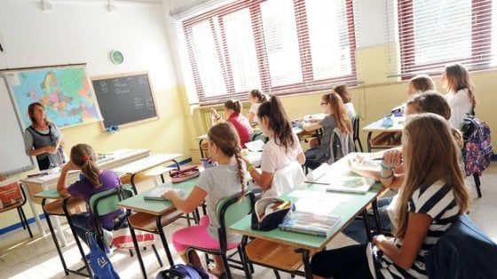 Scuola, insegnanti di religione agli esami di terza media: è protesta 