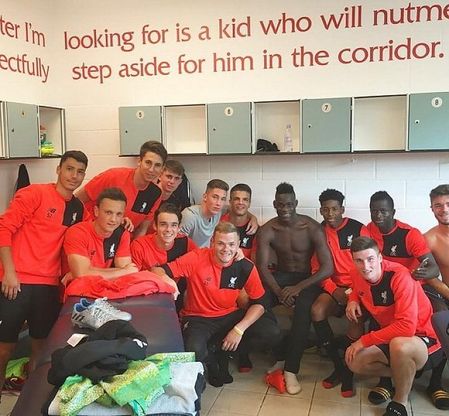 Balotelli retrocesso, si allena con la squadra riserve: "Lavoro sodo con questi ragazzi"