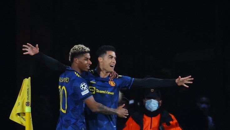 Champions: Ronaldo regala qualificazione e primato allo United, Barcellona fermato dal Benfica