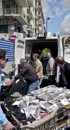 Blitz dei vigili<br />contro gli abusivi