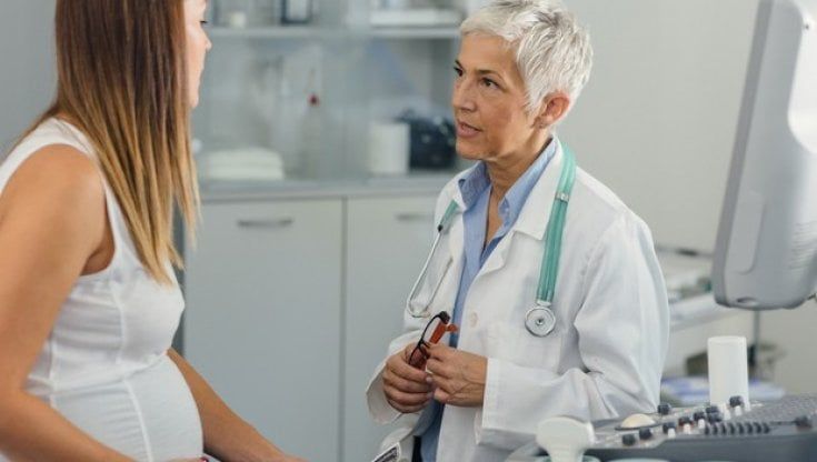 Israele contro Oms: "Vaccini anche alle donne in gravidanza"