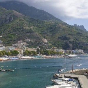  Ladro in trasferta a Maiori con l'utilitaria della madre: 24enne ai domiciliari