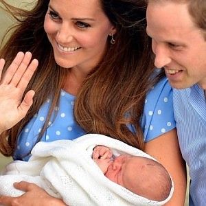 Quegli anticonformisti di William e Kate: <br />per il principino i padrini saranno gli amici