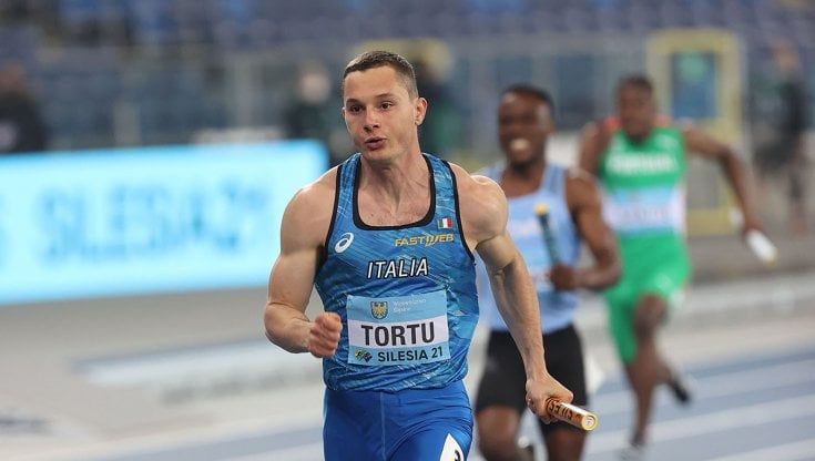 Atletica, Tortu in ritardo: secondo nei 100 a Madrid in 10''27, Sara Fantini vince nel martello