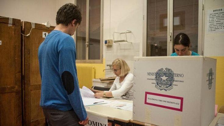 Casini, il suo addio libera un posto in Senato: nel Pd parte il toto-nomi. Ecco tutte le ipotesi