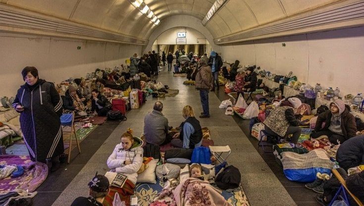 Ucraina, il dramma degli italiani nelle città assediate: “Aiutateci a tornare” 
