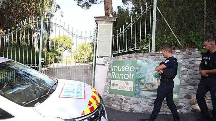 Francia, rubati 4 quadri di Renoir dal museo di Cagnes-sur-Mer. Due sono stati ritrovati