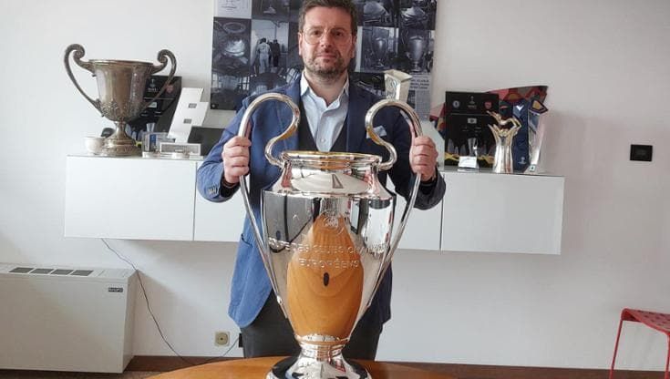 Sabato la finale Champions Psg-Arsenal, la Coppa realizzata da un’azienda di Avellino